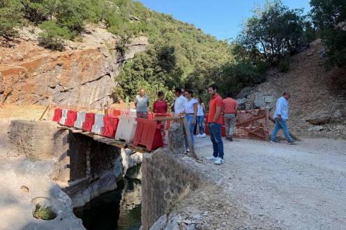<i>Visita al sendero que discurre por la pista forestal del río Borosa. / Junta de Andalucía.</i>