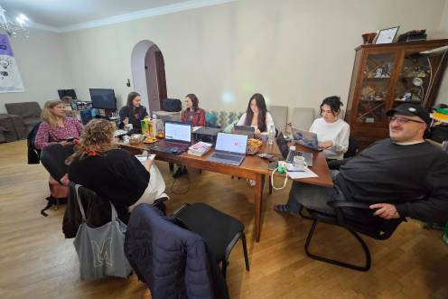 <i>Encuentro internacional en Tbilisi para dar a conocer el nuevo proyecto europeo. / Diputación de Jaén.</i>
