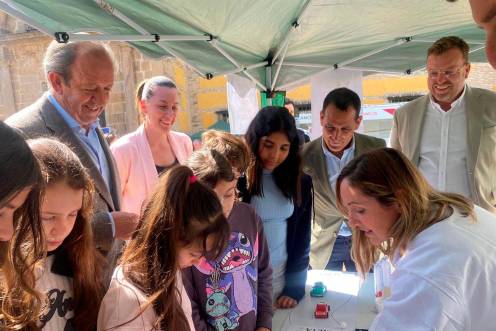 <i>Visita a la III Feria de la Salud de Andújar. / Junta de Andalucía.</i>