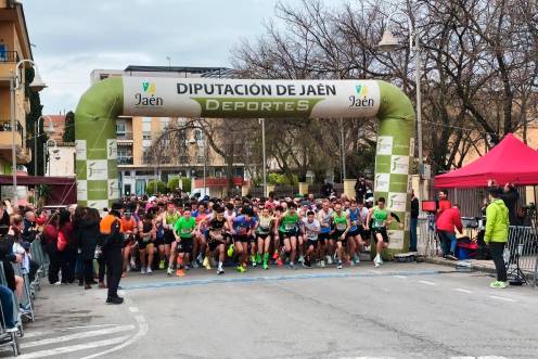 <i>Primera prueba XVII Gran Premio de Carreras Populares en Mancha Real. / Diputación de Jaén.</i>
