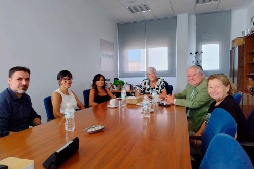 <i>Visita del delegado de Empleo a la sede de Aprompsi en Jaén. / Junta de Andalucía. </i>