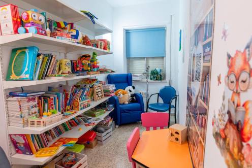 <i>Puntos de lectura Hospital Materno Infantil. / Hospital Universitario de Jaén. </i>