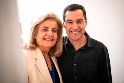 <i>Fátima Báñez y Juanma Moreno. / Twitter: Juanma Moreno.</i>