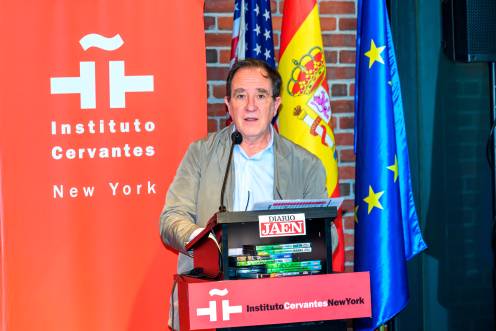 <i>Javier Valdivieso Odriozola, director del Instituto Cervantes de Nueva York</i>