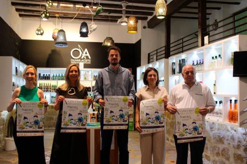 <i>Presentación del concurso “PequeChef del AOVE”. / Europa Press. </i>