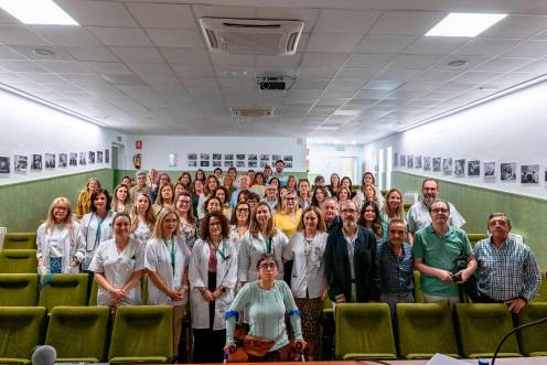<i>Entrega los certificados de participación. / Junta de Andalucía.</i>