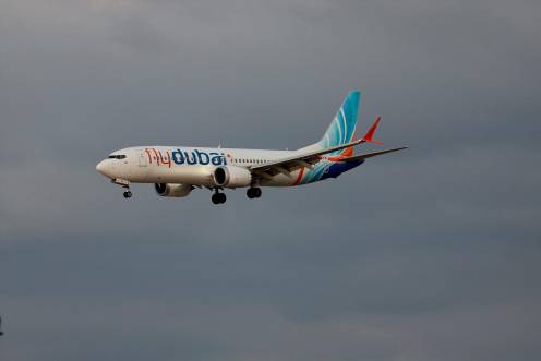 <i>Un avión de la aerolínea emiratí Flydubai. / Europa Press. </i>