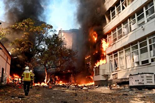 <i>Imagen de archivo de un incendio provocado por un ataque ruso en Kiev, la capital de Ucrania. / Europa Press. </i>
