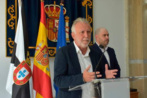 <i>El ministro de Política Territorial y Memoria Democrática, Ángel Víctor Torres. / Gabriela Sardá Núñez / Europa Press. </i>