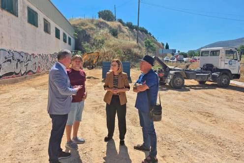<i>Javier Padorno y María del Carmen Angulo visitan las obras. / Ayuntamiento de Jaén.</i>
