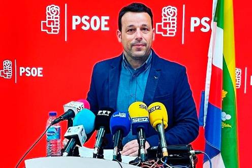<i>Javier Perales, candidato elegido en las primarias del PSOE de Linares en una imagen de archivo. / Europa Press.</i>