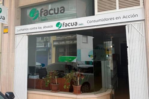 <i>Fachada del local de Facua Jaén.</i>