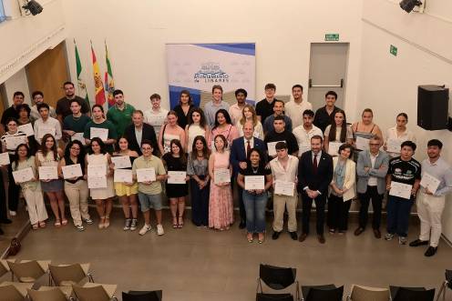 <i>Becas del Prorgama de Atracción de Talento Internacional. / UJA.</i>