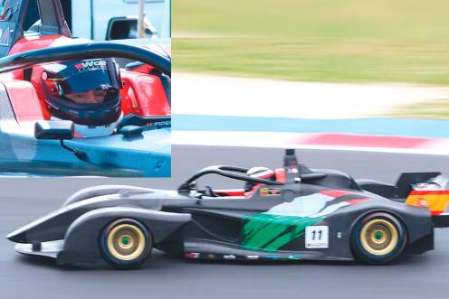 <i>Fidel Castillo compite en una de las dos mangas en el circuito de Misano, donde terminó cuarto en ambas pruebas.</i>
