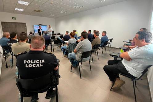 <i>Sesión formativa para la puesta en servicio del tranvía de Jaén. / Junta de Andalucía. </i>