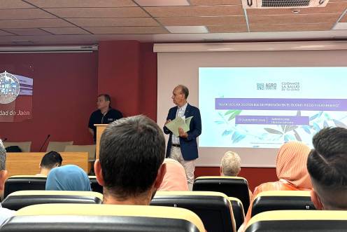 <i>Seminario agricultura sostenible INUO. / Universidad de Jaén. </i>