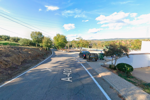 <i>La A-420, en un punto a su paso por Marmolejo. / Google Maps. </i>