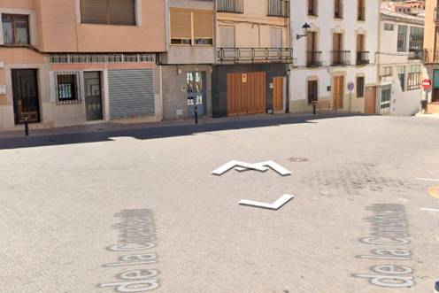 <i>Plaza de la Constitución en Bélmez de la Moraleda.</i>