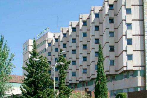 <i>Fachada del Hospital Infanta Margarita de Cabra. / Europa Press.</i>