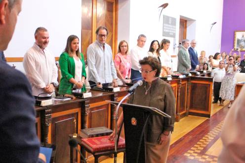 <i>Toma de posesión de la concejala Carmen Elvira. / Ayuntamiento de Jaén. </i>