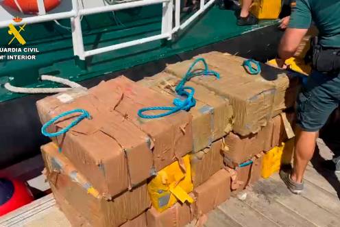 <i>La Guardia Civil interviene más de 800 kilos de cocaína en Punta Umbría (Huelva). / Europa Press</i>