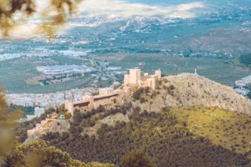 <i>Vista aérea del Castillo de Santa Catalina. / @juanmorenoscape.</i>