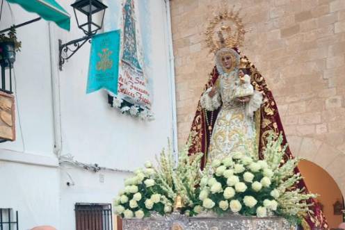 <i>Procesión de Nuestra Señora de la Fuensanta recorrió las calles del municipio. / Francisco J. Marín / Diario JAÉN. </i>