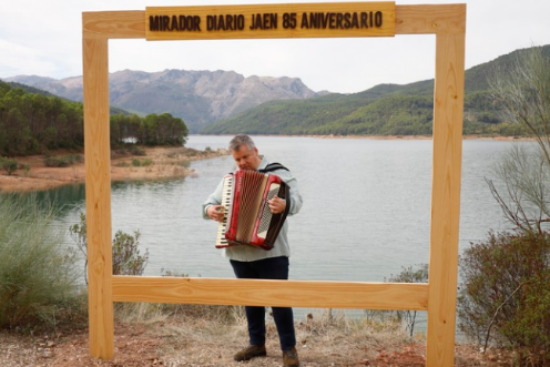 <i>Juan Francisco Aránega durante su actuación. / Jason Moyano / Diario JAÉN. </i>