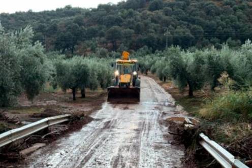 <i>Carretera afectada por la tormenta. / Diputación de Jaén. </i>
