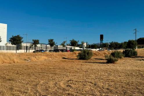 <i>Emplazamiento comercial, / Ayuntamiento de Jaén.</i>