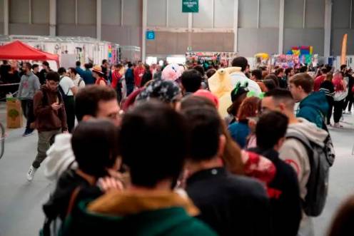 <i>Imagen de archivo de jóvenes asistiendo al ‘Mangafest’ en Jaén. / Ayuntamiento de Jaén.</i>