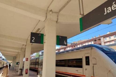 <i>Estación de tren de Jaén capital. / Renfe. </i>