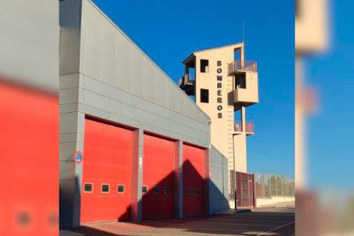 <i>Fachada del parque de bomberos de la Sierra de Cazorla. / Grupo Popular de Diputación de Jaén</i>