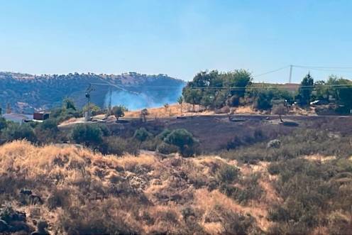 <i>Incendio en el paraje “Puente de los Curas”, en Baños de la Encina. / Infoca. </i>