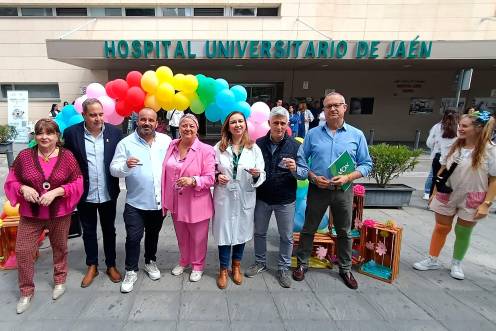 <i>Pilar Parra, Rafael Talavera, Juan Manuel Gila, Ángela Hidalgo, Belén Martínez, David Vílchez y Eduardo Calvo. / F. Gaitán. / Diario JAÉN.</i>