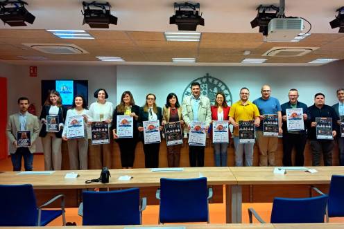 <i>Presentación de las V Jornadas de Enfermedades Raras Más Visibles y las II Jornadas Internacionales de Cribado Neonatal. / Ayuntamiento de Jaén.</i>