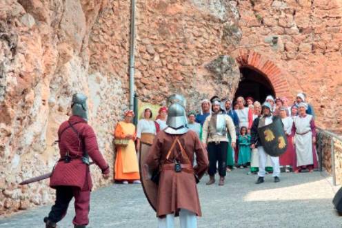 <i>Algunos momentos de la recreación de la batalla de Hornos. / Diario JAÉN.</i>