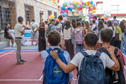 <i>Entrada a un colegio. / Europa Press. </i>