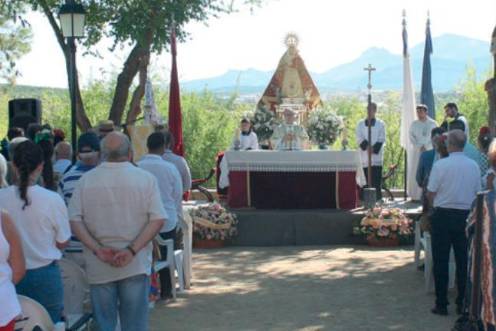 <i>Solemne eucaristía de la Virgen de Consolación. / Pablo Espinosa Luna / Diario JAÉN. </i>