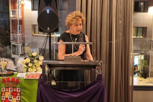 <i>María Fernanda Valverde, presidenta de la Casa de Jaén en Málaga, durante su intervención. / Diario JAÉN.</i>