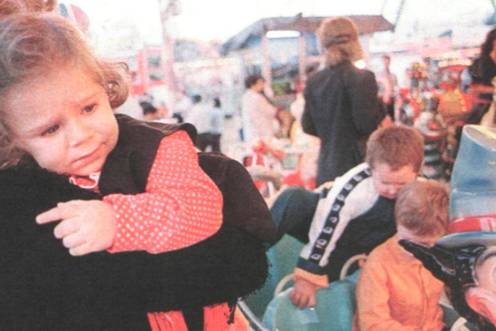 <i>Los niños disfrutan de las atracciones. / Archivo histórico de Diario JAÉN.</i>