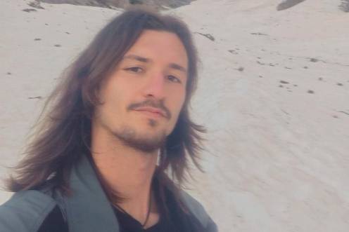 <i>El joven de Andújar Francisco de Paula Expósito en una fotografía enviada a su familia desde el Monte Olimpo.</i>