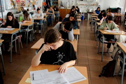 <i>Varios alumnos de una clase de primero Bachillerato. Archivo. / Alberto Paredes / Europa Press.</i>