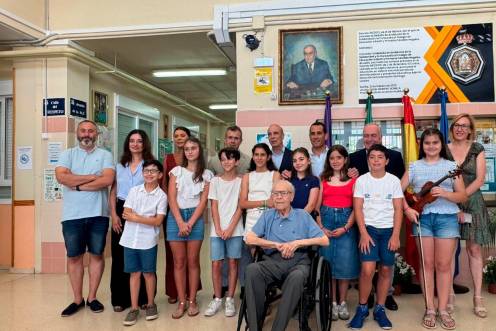 <i>Acto de homenaje a Cándido Nogales. / Ayuntamiento de Jaén.</i>