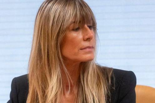 <i>La mujer del presidente del Gobierno, Begoña Gómez, durante la Comisión de Investigación sobre programas de cátedras y postgrados de la Universidad Complutense de Madrid y empresas financiadoras, en la Asamblea de Madrid. Archivo. / Eduardo Parra / Europa Press.</i>