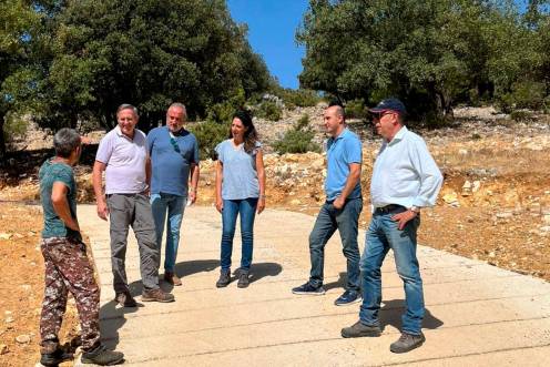 <i>Visita a las obras en la pista forestal de Chorrogil. / Junta de Andalucía. </i>