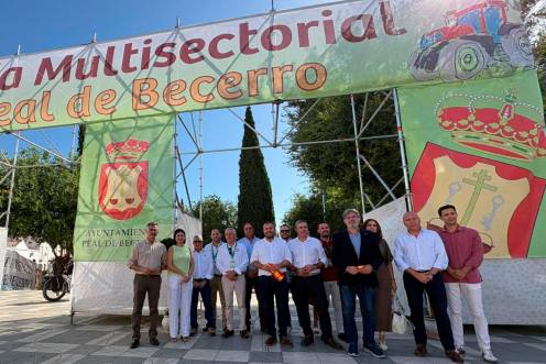 <i>Inauguración de la IV Feria Multisectorial de Peal de Becerro. / Diputación de Jaén. </i>
