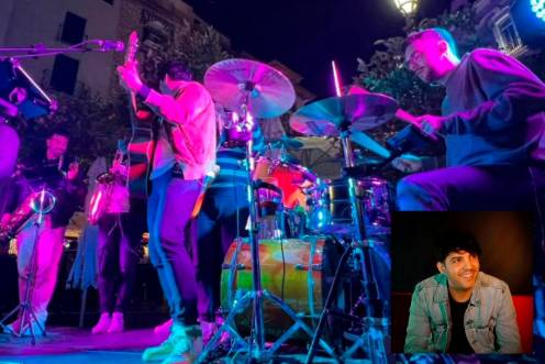 <i>La banda jiennense Funáticos y Juli García, uno de sus componentes.</i>