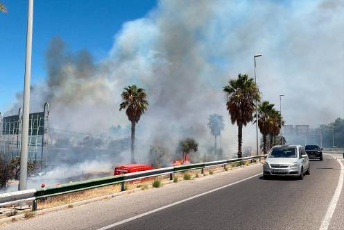 <i>Imagen del incendio de Estepona, en Málaga. / Infoca.</i>