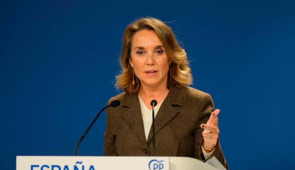 El PP se querella contra el PSOE por financiación ilegal, cohecho y ...
